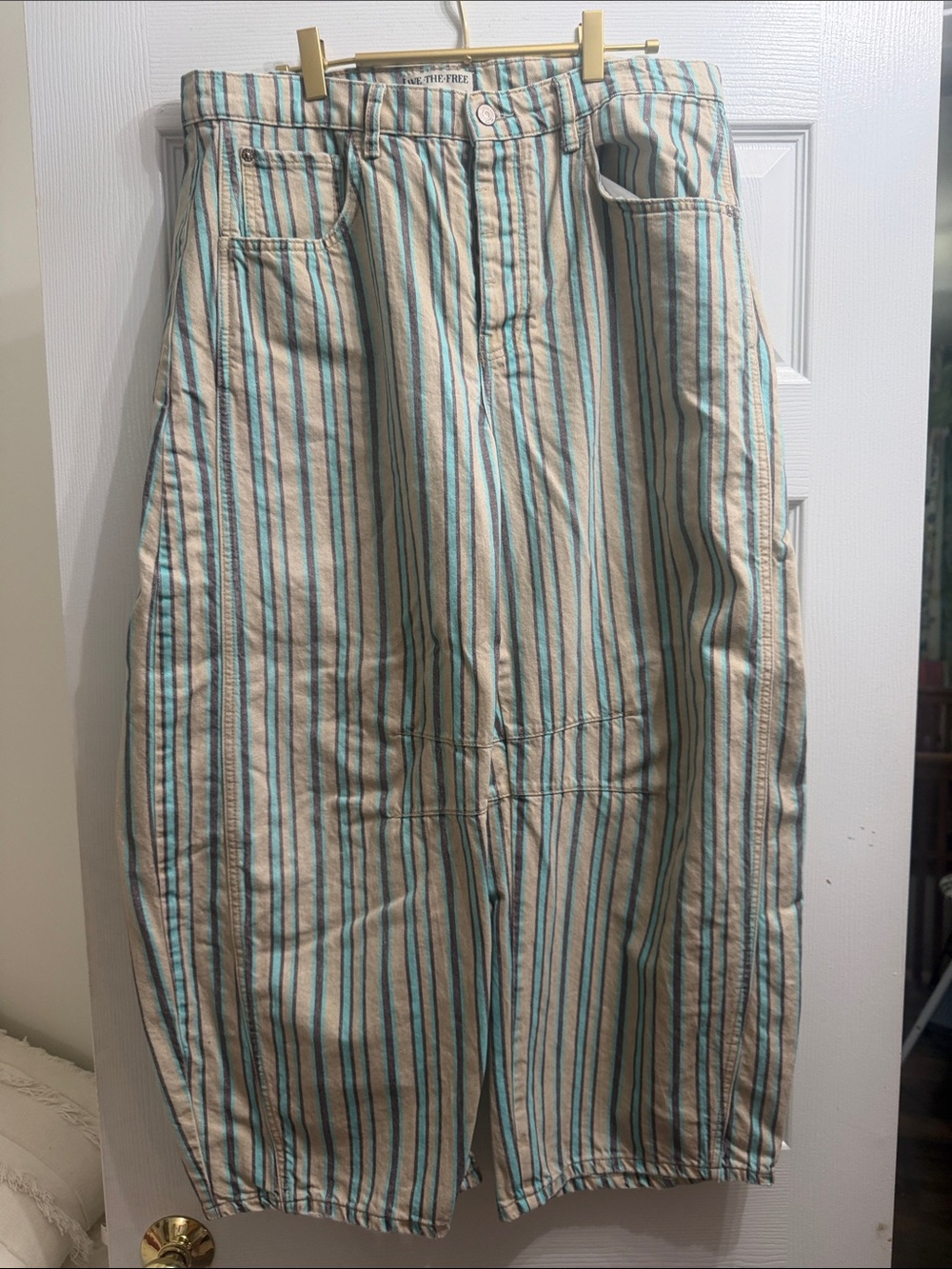We the Free Striped Barrel Leg Jeans Size 31 - Picture 2 of 3
